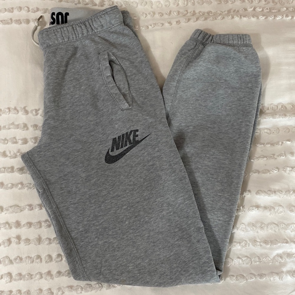 Gray Nike jogger sweat pants
